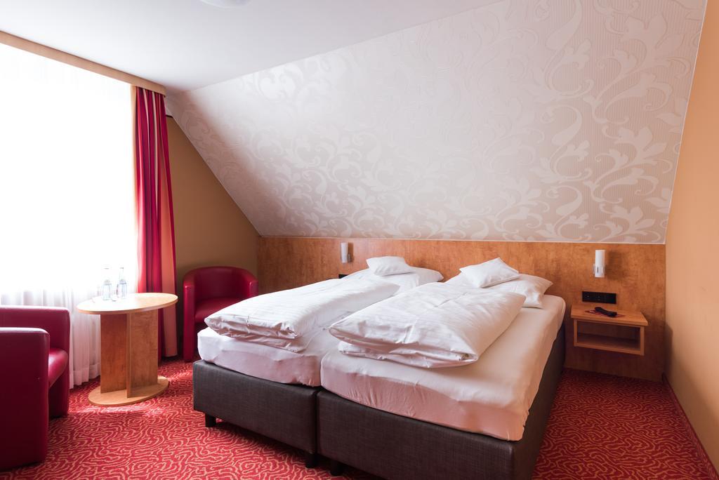 Buergerbraeu Hotel Uberlingen Bagian luar foto