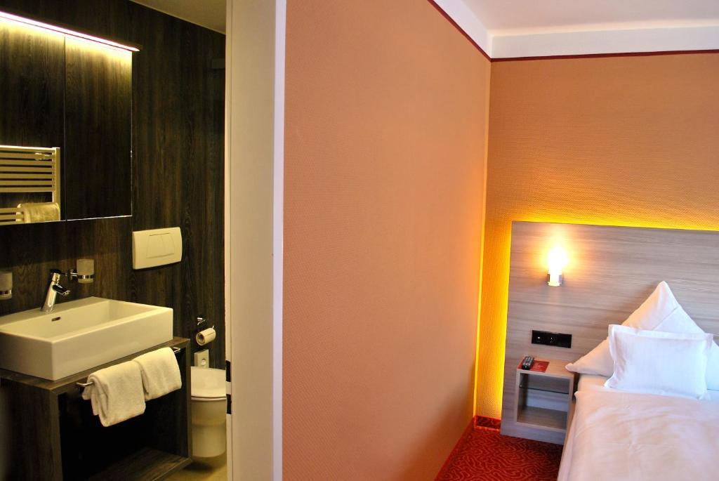 Buergerbraeu Hotel Uberlingen Bagian luar foto